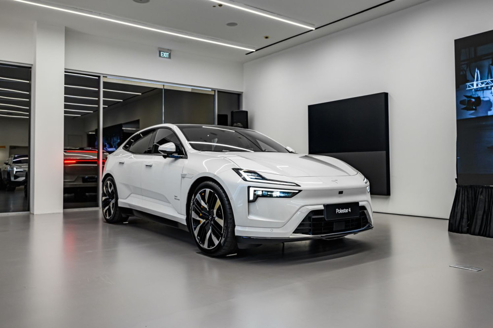 Polestar 4 set bagfra uden bagrude