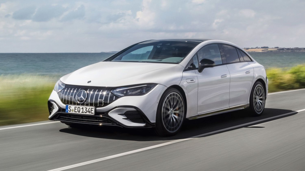 Mercedes EQE test 2025: Elegant elbil til langtur og hverdag