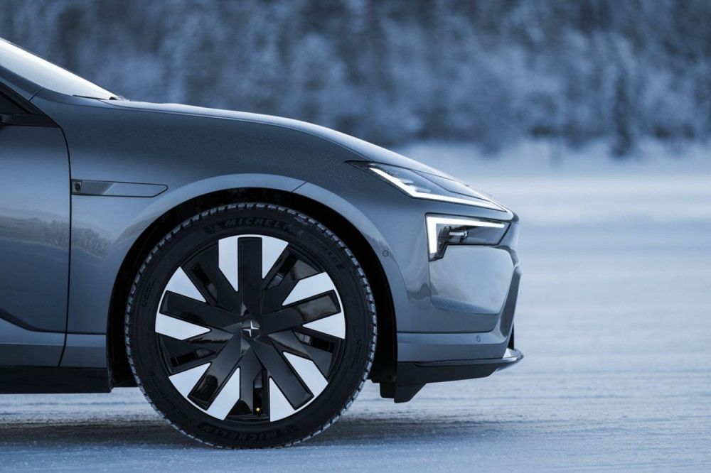 Polestar 4 test: Et frisk pust til elbilsmarkedet – men der er ting, du skal vænne dig til